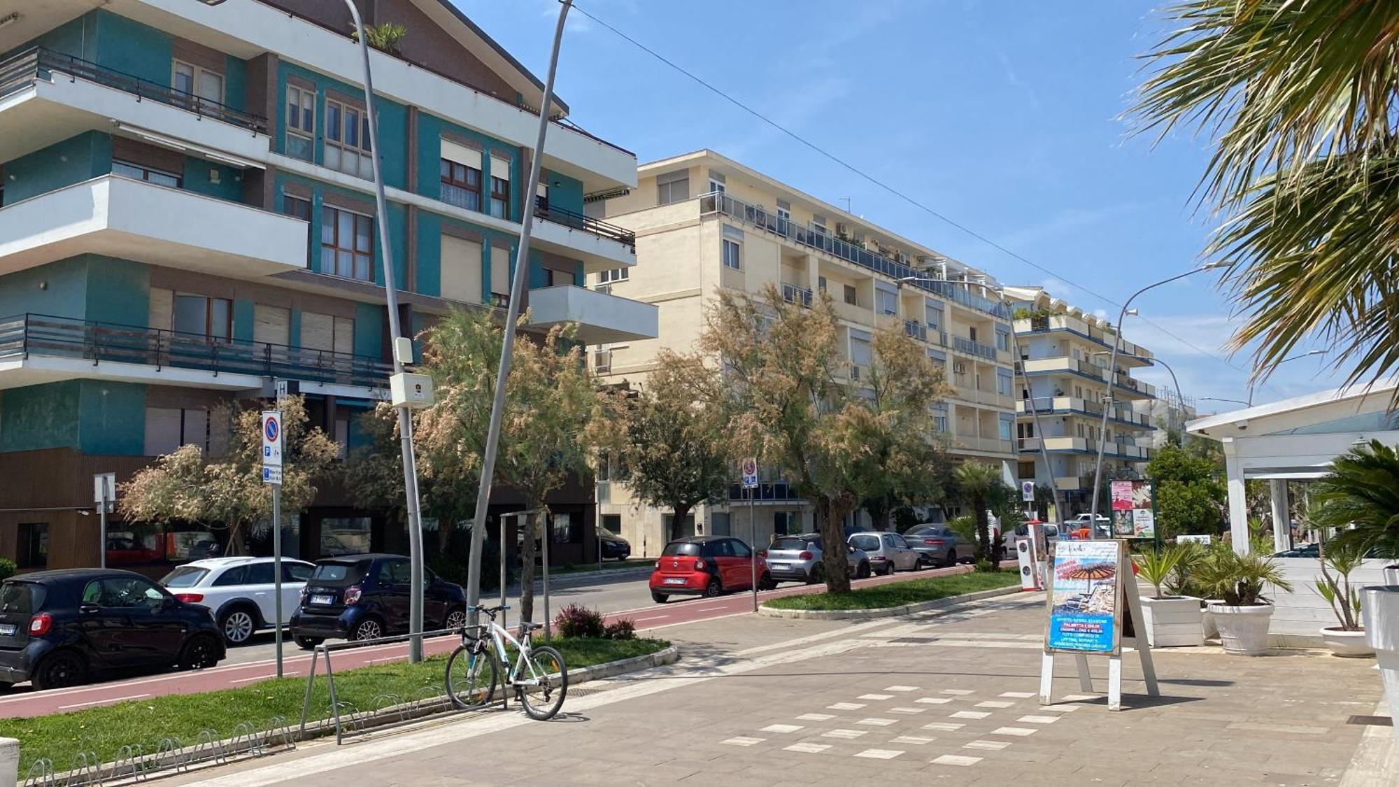 Direttamente Sul Lungomare Apartment Pescara Luaran gambar